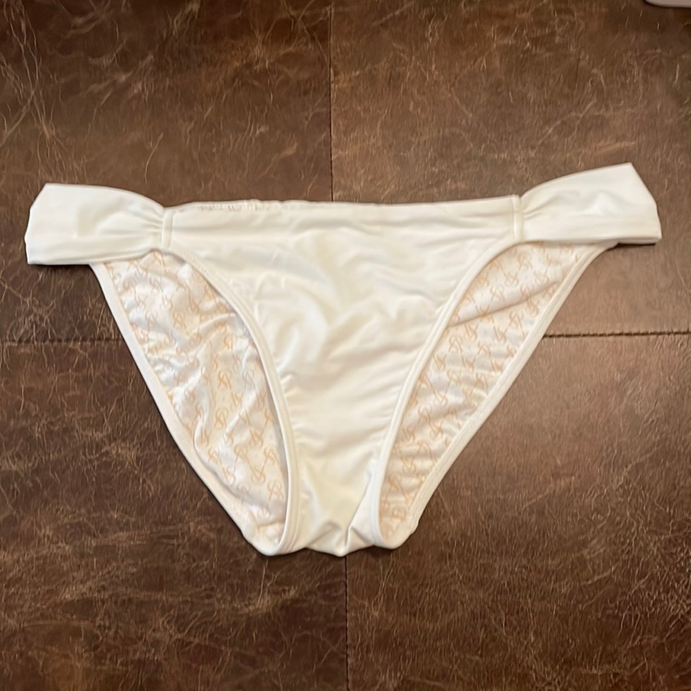 White swim bottom